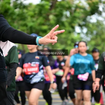 Runner Photo 4163620