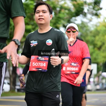 Runner Photo 4163635