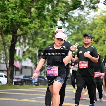 Runner Photo 4163645