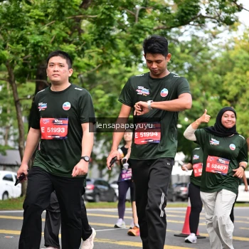 Runner Photo 4163655