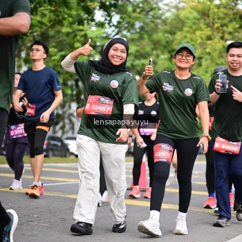 Runner Photo 4163657