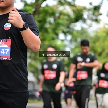 Runner Photo 4163658