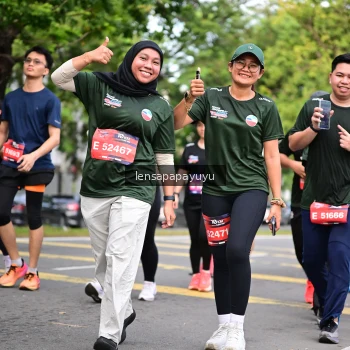 Runner Photo 4163660