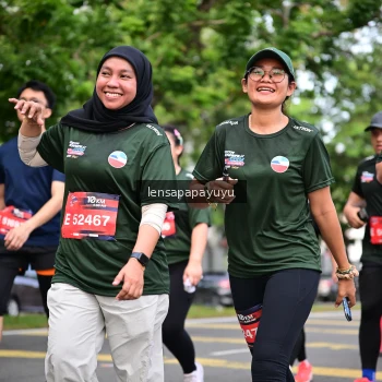Runner Photo 4163668