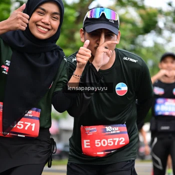 Runner Photo 4163676