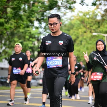 Runner Photo 4163720