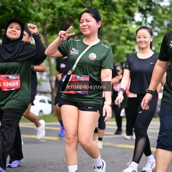 Runner Photo 4163726
