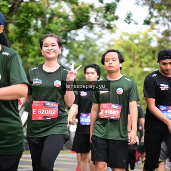 Runner Photo 4163735