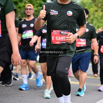 Runner Photo 4163756
