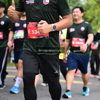 Runner Photo 4163759