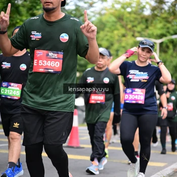 Runner Photo 4163771