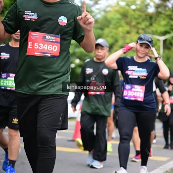 Runner Photo 4163772