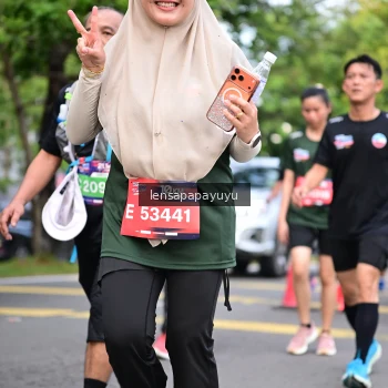 Runner Photo 4163794