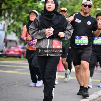 Runner Photo 4163797