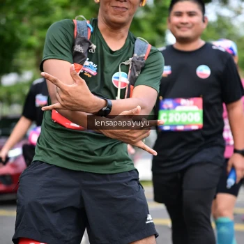 Runner Photo 4163801