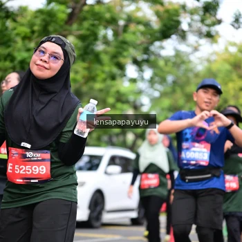 Runner Photo 4163811