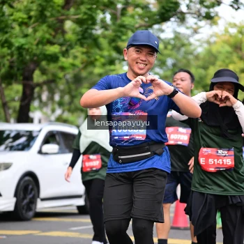 Runner Photo 4163812