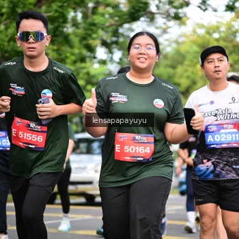 Runner Photo 4163836