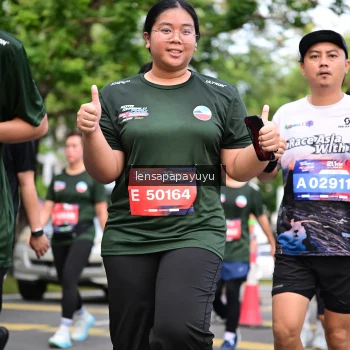 Runner Photo 4163844