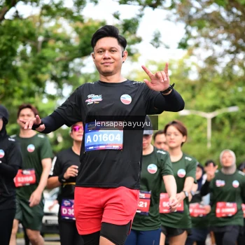Runner Photo 4163849