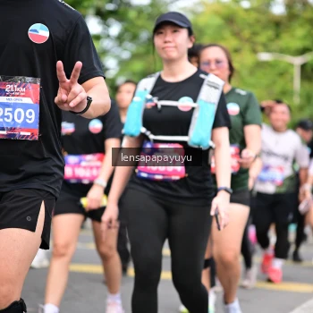 Runner Photo 4163884