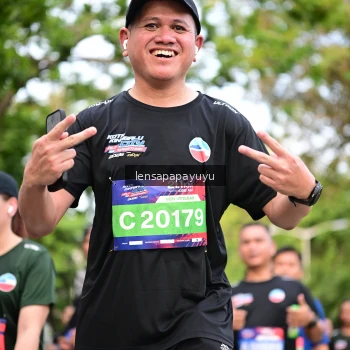 Runner Photo 4163901