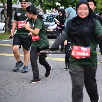 Runner Photo 4163936