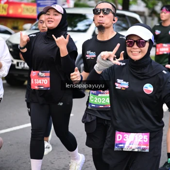 Runner Photo 4163975