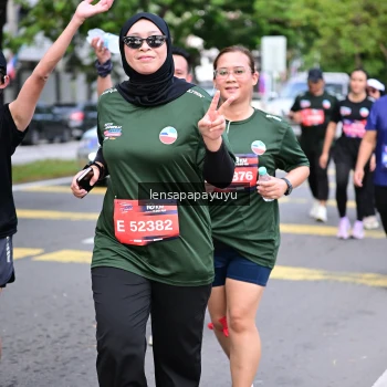 Runner Photo 4163993