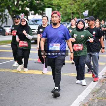 Runner Photo 4163996