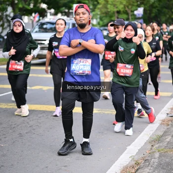 Runner Photo 4163998