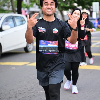 Runner Photo 4164059