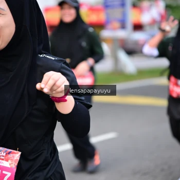 Runner Photo 4164062