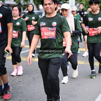 Runner Photo 4164072