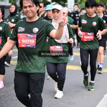 Runner Photo 4164075