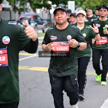 Runner Photo 4164088