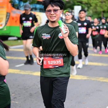 Runner Photo 4164095