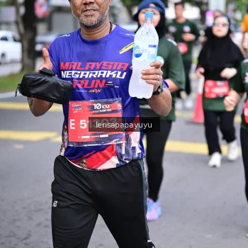 Runner Photo 4164140