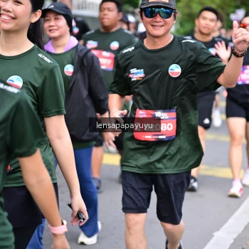 Runner Photo 4164151