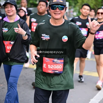 Runner Photo 4164153