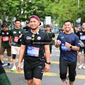 Runner Photo 4164234