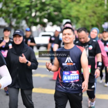 Runner Photo 4164239