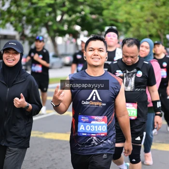 Runner Photo 4164241