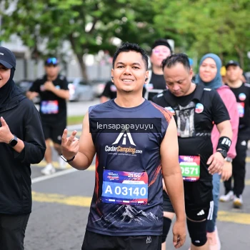 Runner Photo 4164245