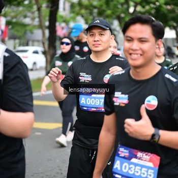 Runner Photo 4164256
