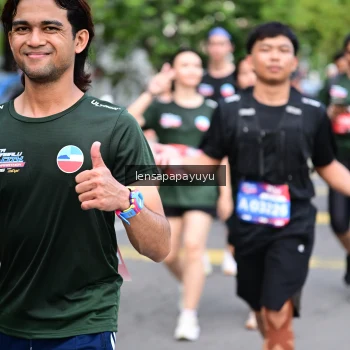 Runner Photo 4164332