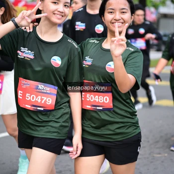 Runner Photo 4164345