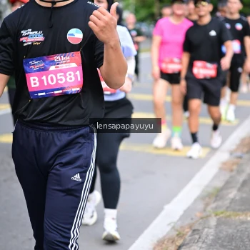 Runner Photo 4164349