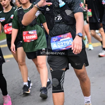 Runner Photo 4164377