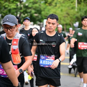 Runner Photo 4164393